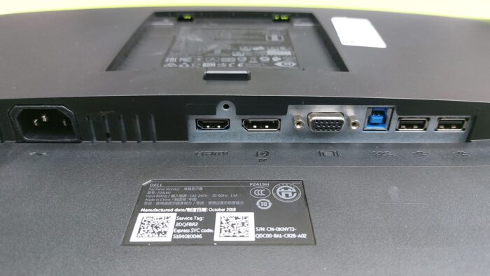 Used Dell 24inch Monitor 1 x HDMI, 1 x DP, 1 x VGA with USB 3.0 HUB - Image 3