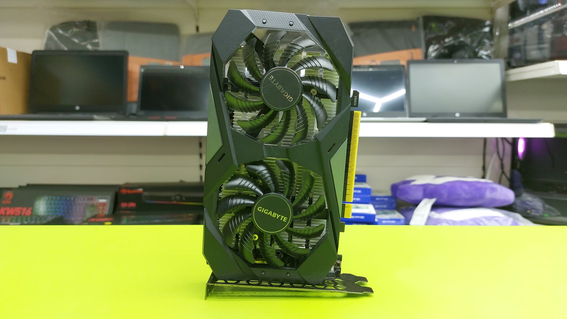 Gigabyte GTX 1650 D6 WINDFORCE OC 4G Dual Fan (1) USED Gigabyte GTX 1650 D6 WINDFORCE OC 4G Dual Fan - Image 1