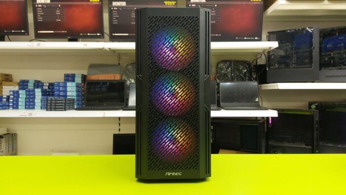 Used Custom Gaming PC / Intel i7 6700 4.0GHz / 32GB RAM / 1TB SSD + 500GB HDD/ Multi Choice Graphics - Image 3