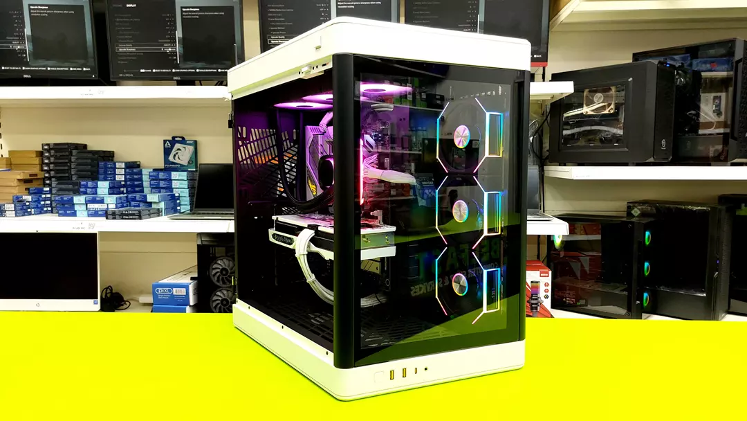 Gamdias White (8) Refurbished Gamdias Desktop Ryzen 5 7600 / 32GB DDR5 / 2TB NVMe / Multi Choice Graphics - Image 1