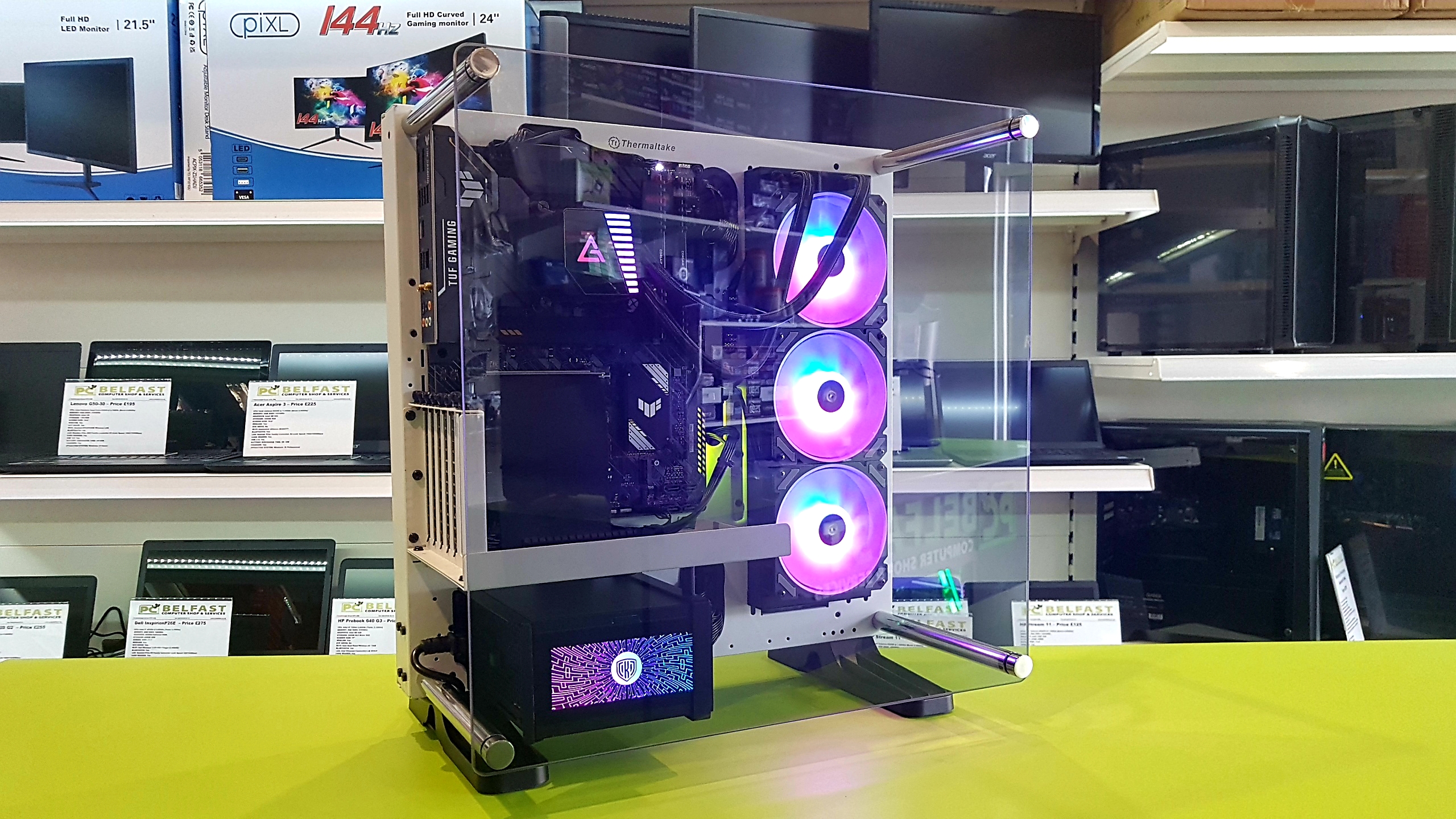 THERMALTAKE PC P3 (2) Custom Gaming PC Thermaltake P3 / Intel i5 11th Gen 2.70GHz (Turbo 4.60GHz) /16GB RAM / 500GB SSD & 1TB HDD / Multiple Choice Graphics - Image 1