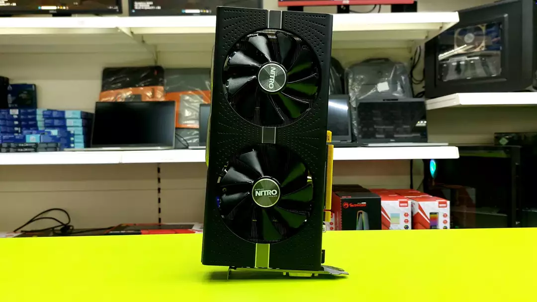 SAPPHIRE RX 580 4GB (2) Used Sapphire Nitro+ Radeon RX 580 Dual 8GB OC - Image 1