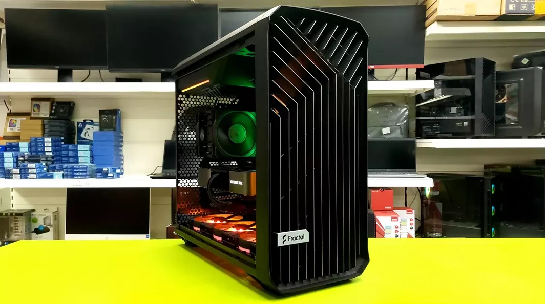 Fractal torent Black (9) Refurbished Gaming Desktop Fractal / Intel i9 13gen. 13900K 5.80GHz / 32GB DDR5 / 2TB NVMe / Multi Choice Graphics - Image 1