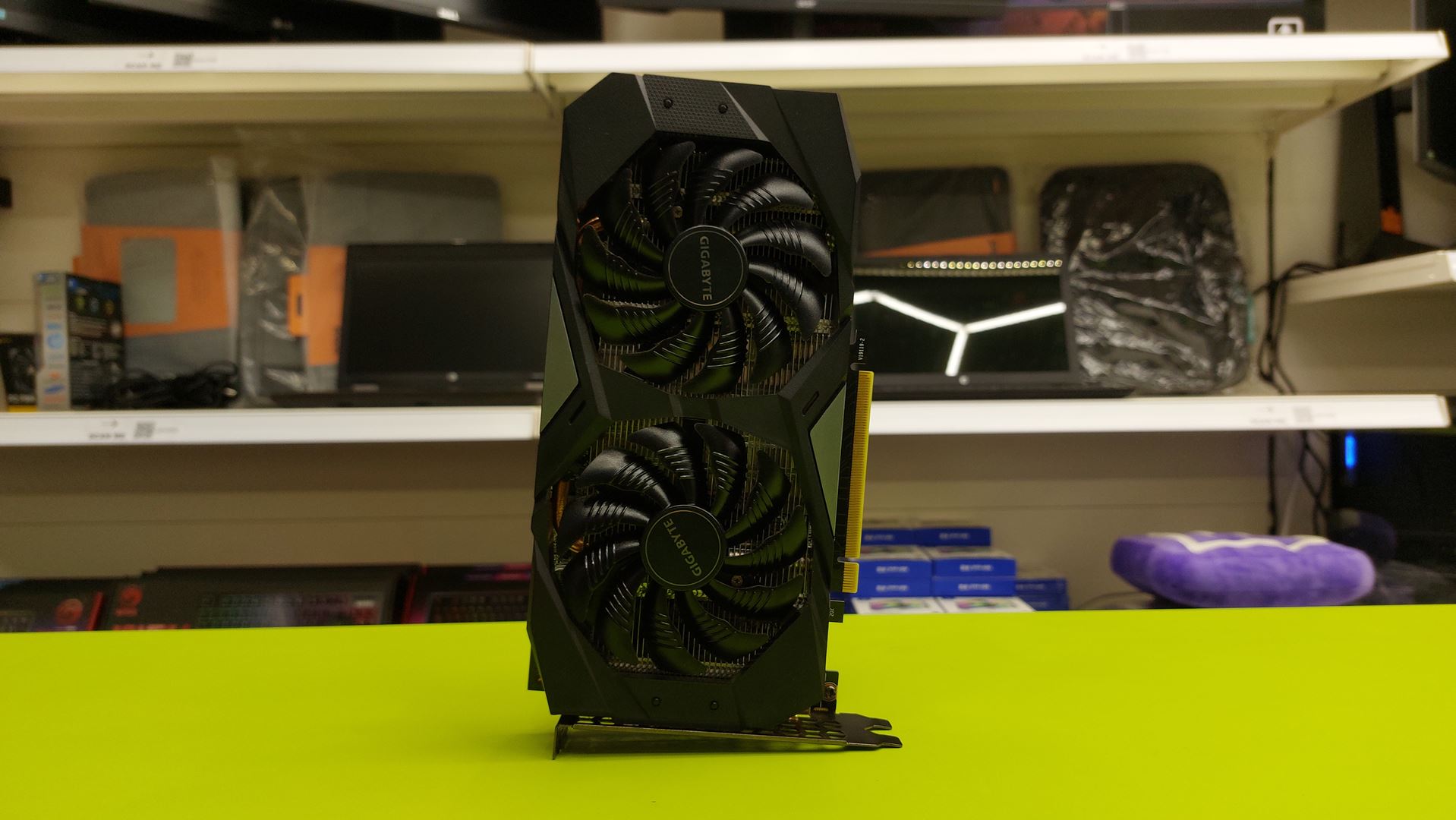 GIGABYTE RTX 2060 OC (1) Used Gigabyte RTX 2060 Super Windforce OC 8GB - Image 1