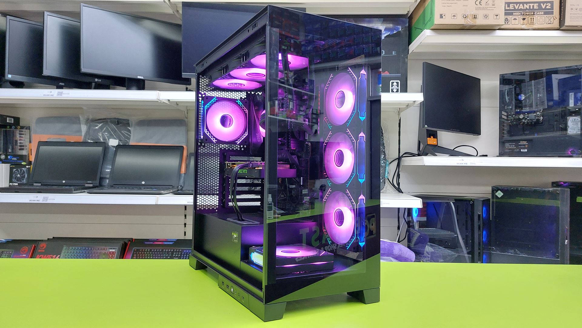 CIT DIAMOND XR BLACK (7) Custom Diamond XR / Ryzen 7 3700X 4.40GHz / 16GB RAM / 500GB NVMe / Multi Choice Graphics - Image 1