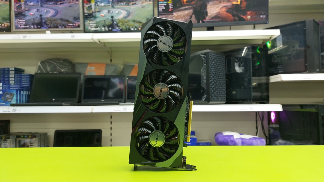 Gigabyte RTX 3070 22 (3) Used Gigabyte GeForce RTX 3070 Gaming OC 8GB - Image 1