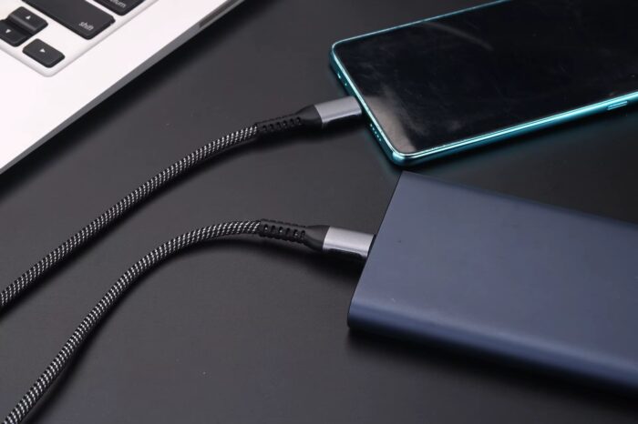 2 M USB-C to USB-C Fast Charging Data Cable Black. - Image 2