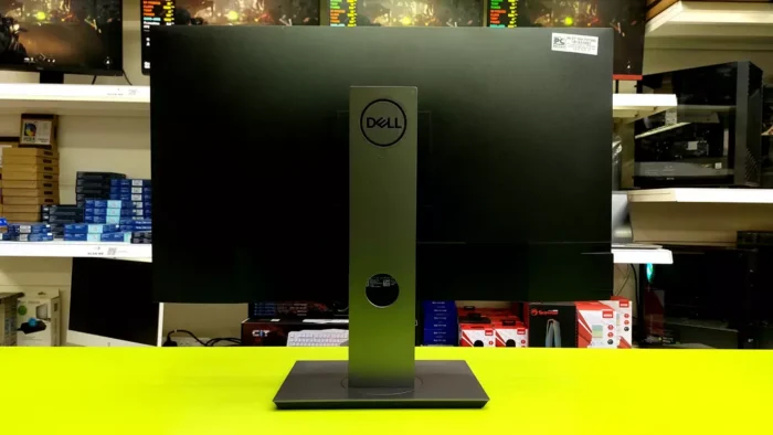 Used Dell Ultrathin Bezel 2K Monitor 27inch, P2720D, HDMI, DP - Image 2