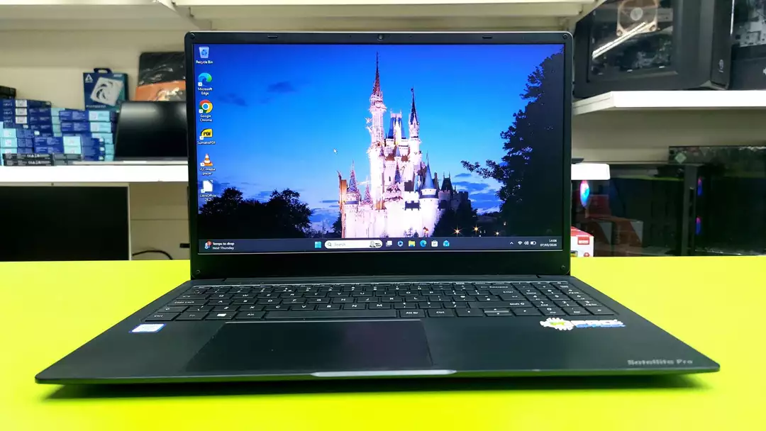 Tosiba Satellite C50 11 (1) Refurbished Dynabook Laptop / Intel i5 8250U 3.4GHz/ 8GB / 256GB SSD / 15.6inch Screen - Image 1
