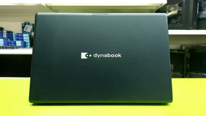 Refurbished Dynabook Laptop / Intel i5 8250U 3.4GHz/ 8GB / 256GB SSD / 15.6inch Screen - Image 3