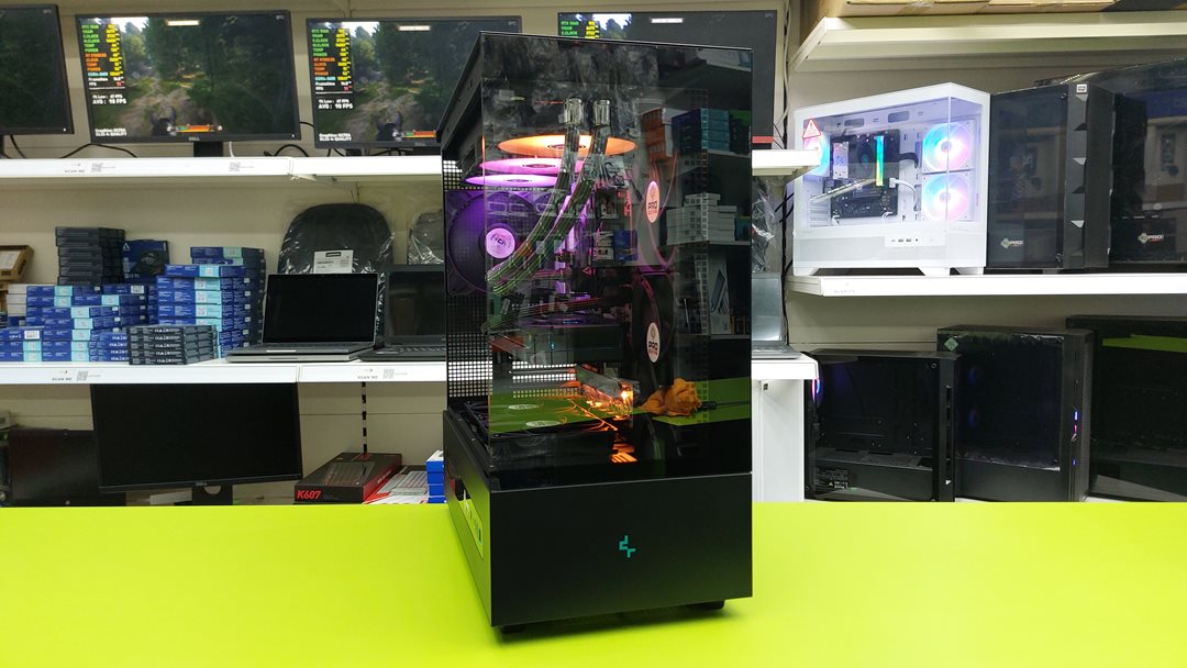 DeepCool CH690 Digital (13) New Pro Gaming Desktop / AMD 7 7800X3D 5.00GHz / 32GB RAM / 2TB NVMe / Radeon RX 9070 16GB - Image 1