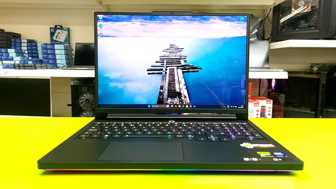 Lenovo Legion Gaming Laptop (3) Brand New Lenovo Legion Pro 7 Gaming Laptop Intel Core 9 Ultra / 32GB DDR5 / 1TB NVMe / RTX 5080 16GB / 16inch 2K 240Hz OLED Screen - Image 1